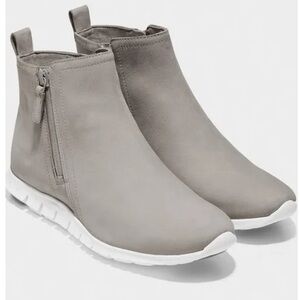 Cole Haan Damen Zerogrand Side Zip Bootie Waterproof Stiefelette SZ 8